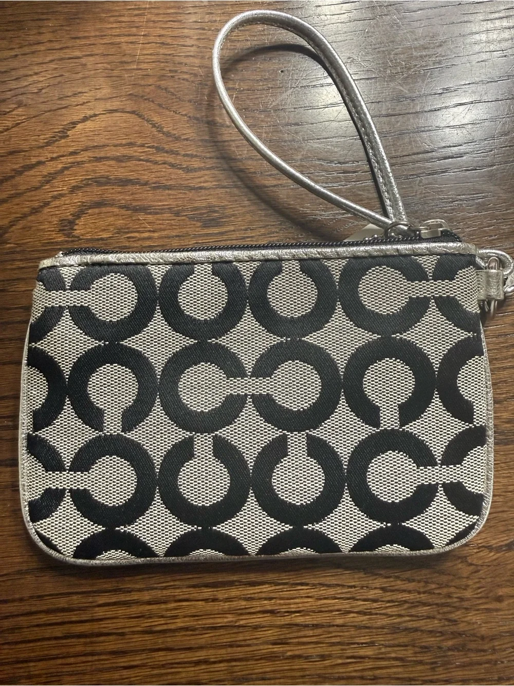 NWT Vintage Y2K Coach Poppy Silver & Black Signature Wristlet